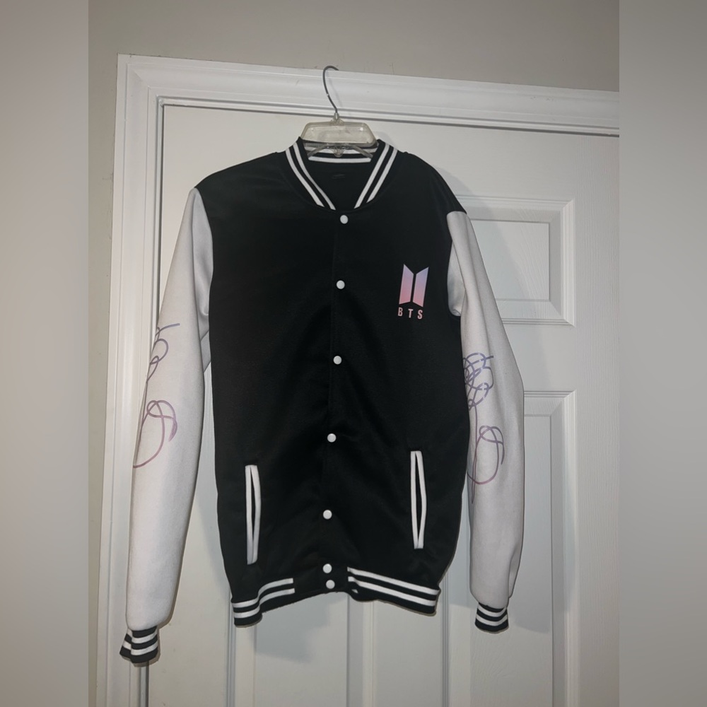 BTS K-Pop jacket size small - Picture 5 of 7